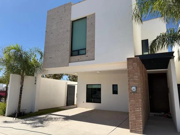 Casa en venta don 4 habitaciones en residencial  La  Rioja