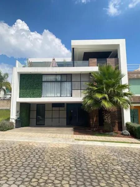 CASA EN VENTA PARQUE VICTORIA LOMAS II