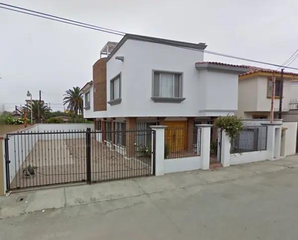 CASA EN VENTA EN PLAYAS DE ROSARITO, B.C.