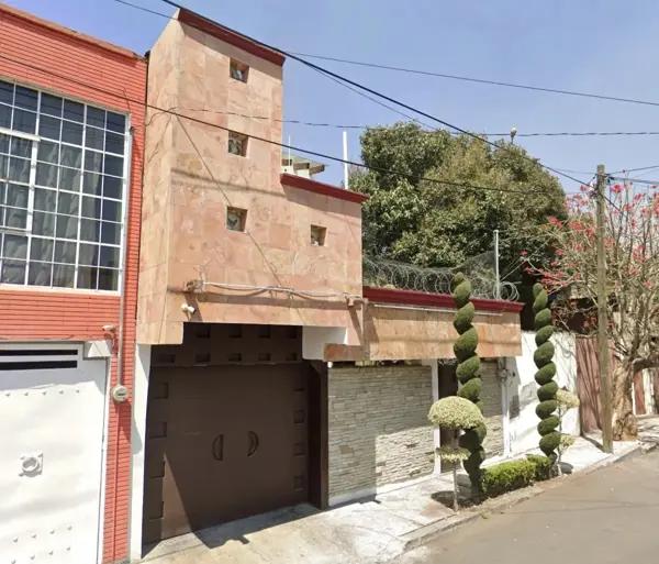 EXCELENTE OPORTUNIDAD PARA TENER TU PRPIA CASA A UN PRECIO DE REMATE RRT