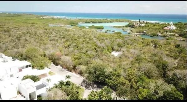Terreno en Venta en Yalku lagoon Playa del Carmen 1964 | KC0072