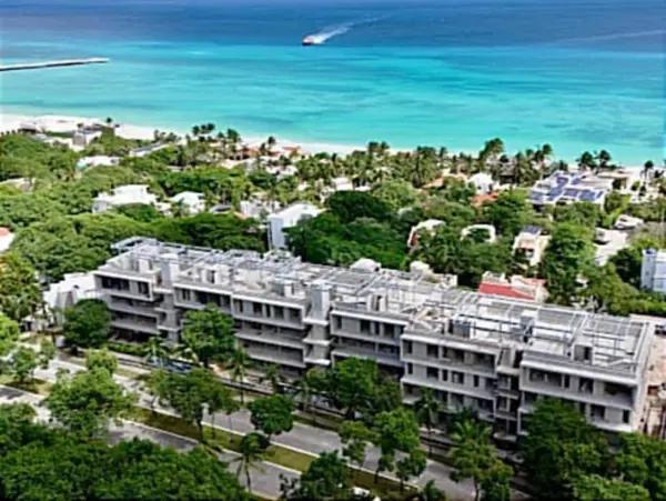 Departamento en Segundo Piso en Venta en Playacar Fase I, Playa del Carmen | KC0313