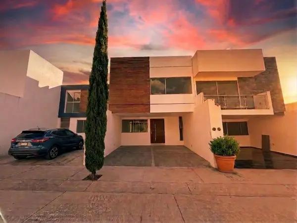 VENTA CASA VALLE ALTO COLINAS DEL PADRE ZACATECAS