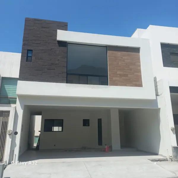 Casa en Venta en García, NL