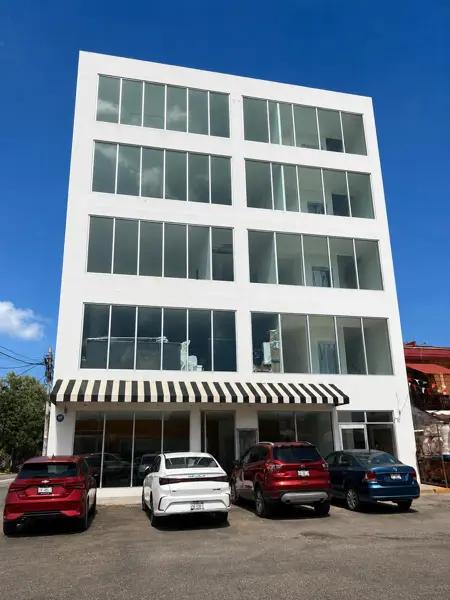 EDIFICIO EN VENTA SM 23 5 PISOS CON ELEVADOR | CANCÚN CENTRO