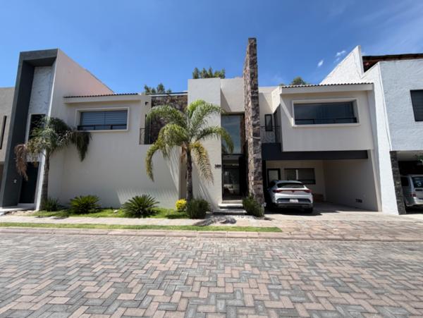 VENTA DE CASA EN FRACC. ARBORETO SAN PEDRO CHOLULA, PUEBLA