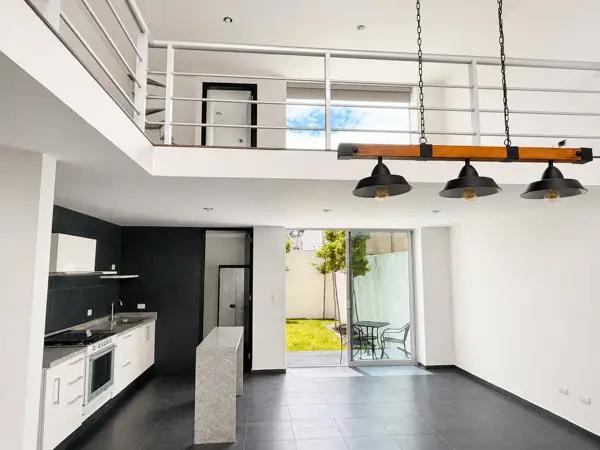 Casa Loft Residencial de doble altura con Jardín Privado | Angelópolis zona IBERO Casa Loft Residencial de doble altura con Jardín Privado | Angelópolis zona IBERO