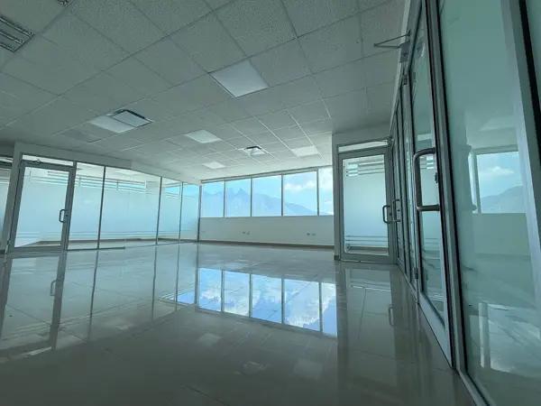 OFICINA EN RENTA, AV. FUNDADORES, DEL PASEO RESIDENCIAL