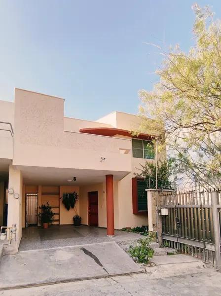 CASA EN RENTA RINCÓN DE LA HUASTECA SANTA CATARINA