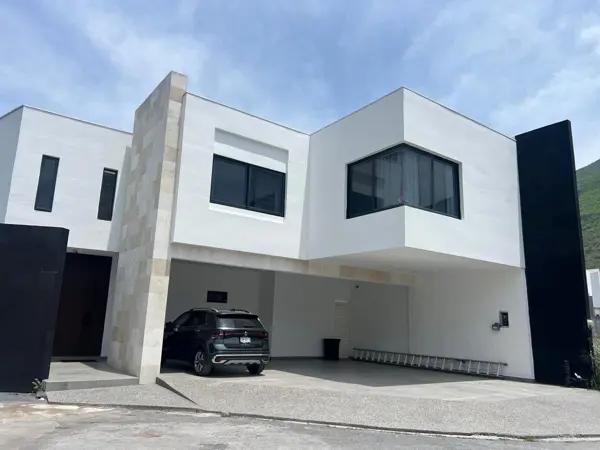 CASA EN VENTA LADERAS ABEDUL CASA EN VENTA LADERAS ABEDUL