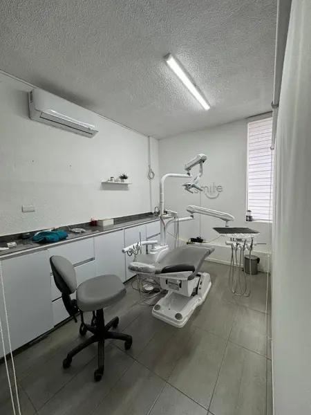 LOCAL EN RENTA OBISPADO EQUIPADO PARA DENTISTAS