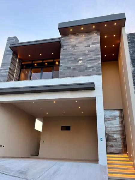 CASA EN VENTA CUMBRES ELITE PREMIER PRIVADA EVEREST