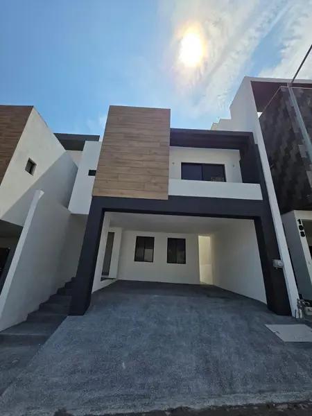 CASA EN VENTA CUMBRES ELITE PREMIER