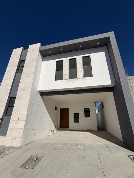 CASA EN VENTA PIAMOENTE RESIDENCIAL