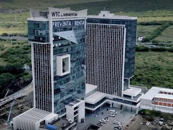 Consultorio Médico en Renta Piso 10 Vista Increible
Juriquilla, Querétaro: Acceso a Servicios