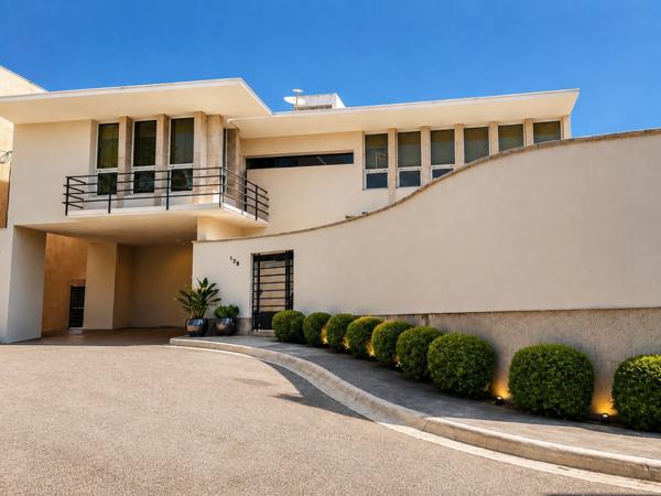 CASA EN VENTA EN PRIVADA COLINAS DE SAN JERÓNIMO, MONTERREY NUEVO LEÓN