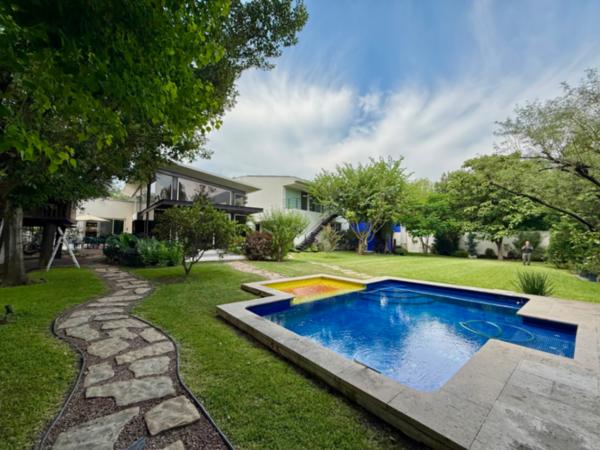 Casa en venta en zona Callejones en San Pedro Garza García