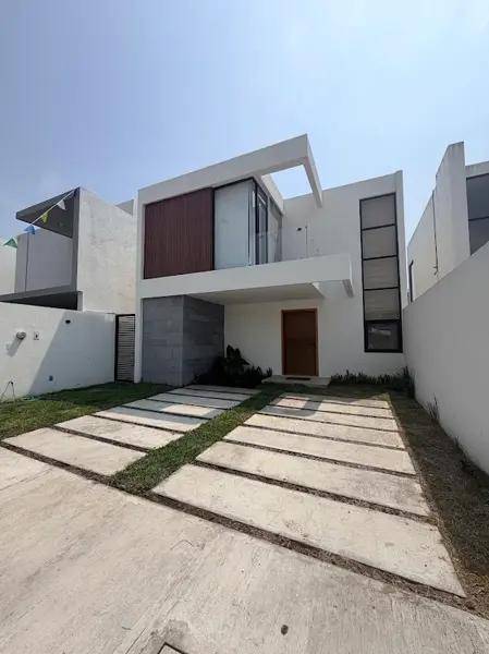 RENTO CASA EN BOCA DEL RIO PASANDO EL PUENTE  (SIN MUEBLES)