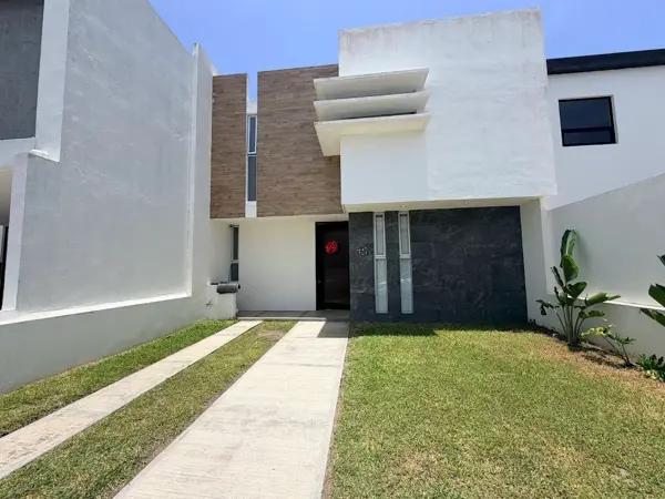 RENTO CASA EN LA RIVIERA VERACRUZANA EN EL FRACCIONAMIENTO LOMAS DE LA RIOJA