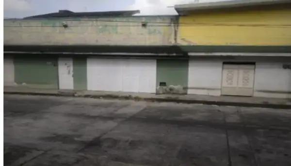 CASA DE ENTREGA INMEDIATA EN CALLE GUSTAVO DIAZ ORDAZ, COL. SALVADOR DIAZ MIRON, XALAPA, VERACRUZ
