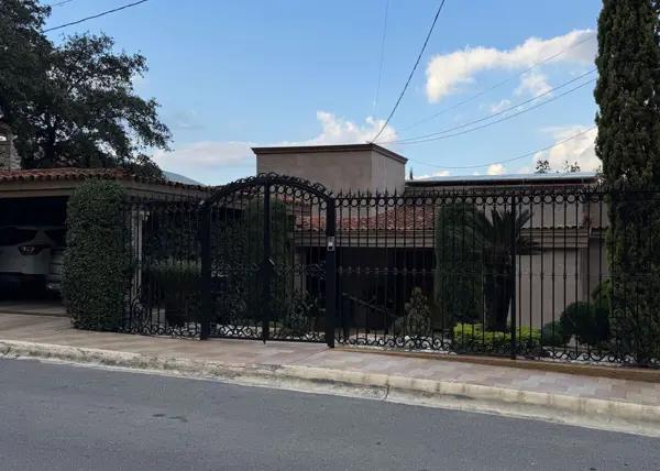 Venta Hermosa Residencia_ Villas del Pedregal , SPGG