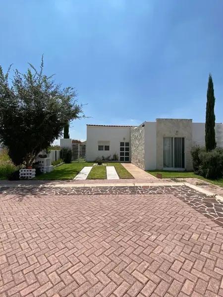 Casa de 1 Planta en Ciudad Maderas El Marqués | Alberca y Amenidades