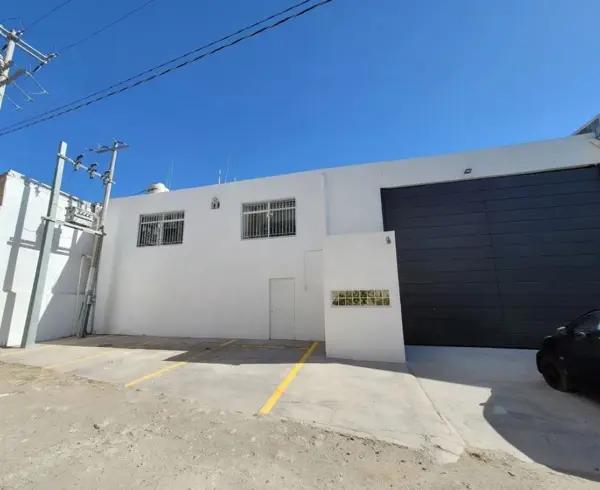 SAN JOSE DEL VALLE !!! BODEGA EN RENTA A UN PASO DE AV ADOLFO HORN