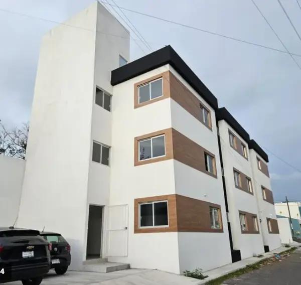 VENDO DEPARTAMENTO CERCA DE LA PLAYA Y DE PLAZA AMERICAS EN PLANTA BAJA