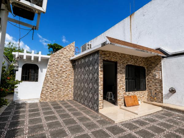 Casa en venta en Arboledas, Col. Floresta, Veracruz