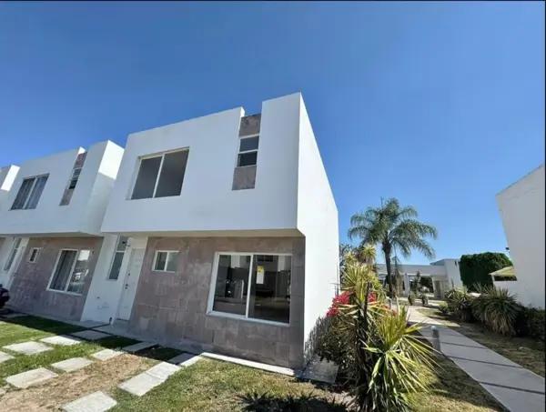 Casa en venta en Paseos del Bosque, Corregidora, Querétaro Casa en venta en Paseos del Bosque, Corregidora, Querétaro