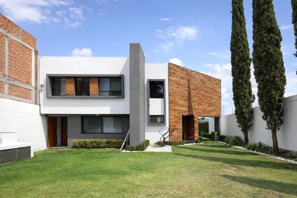 CASA EN VENTA CON 3 RECÁMARAS, JARDÍN Y TERRAZA EN ACATEPEC, SAN ANDRÉS CHOLULA