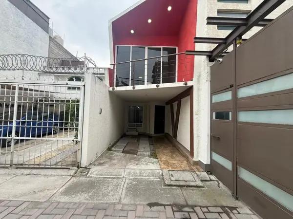 CASA EN RENTA DE 2 HABITACIONES A 1.4 KM DEL SAMS CLUB DE ALFREDO DE MAZO TOLUCA