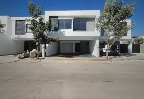 CASA DE ENTREGA INMEDIATA EN PLAZA DEL POETA, ESPACIOS BARCELONA, CULIACAN SINALOA