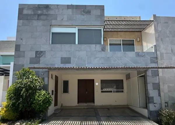 CASA EN VENTA COMO RECUPERACION BANCARIA EN PUEBLA.