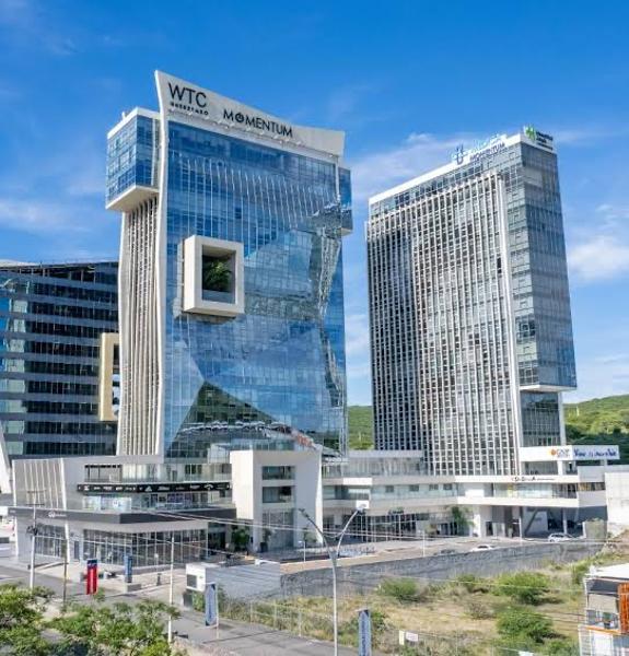OFICINA EN VENTA CON INQUILINO ACTIVO | WORLD TRADE CENTER QUERÉTARO