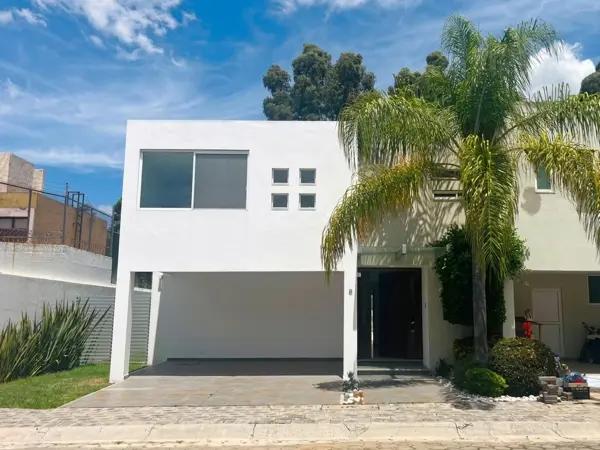 CASA EN VENTA FRACCIONAMIENTO QUETZALCÓATL SOBRE RECTA A CHOLULA