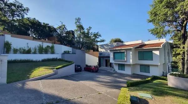 Casa en venta en Hacienda de Valle Escondido, Atizapán de Zaragoza, México