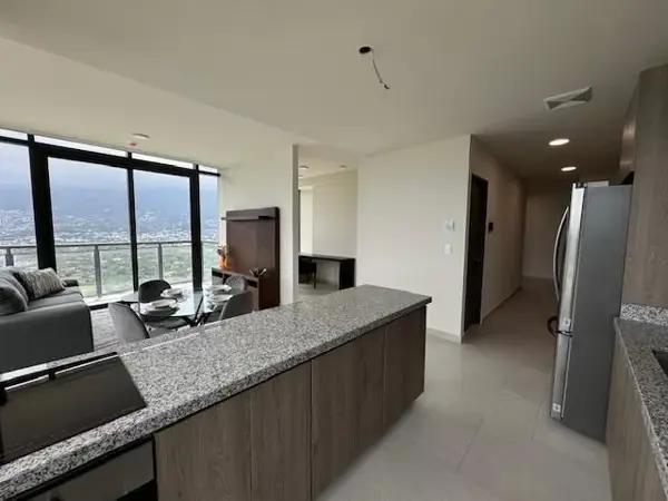 Departamento en Renta 2 Recámaras en Poniente (Torre Balzac) en Monterrey