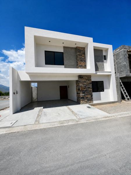 CASA EN RESIDENCIAL ALTAVISTA ARTEAGA