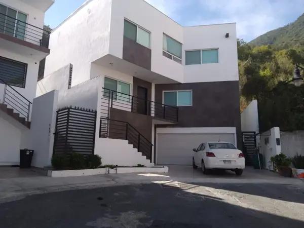 CASA EN VENTA CERCA DE SAN PEDRO