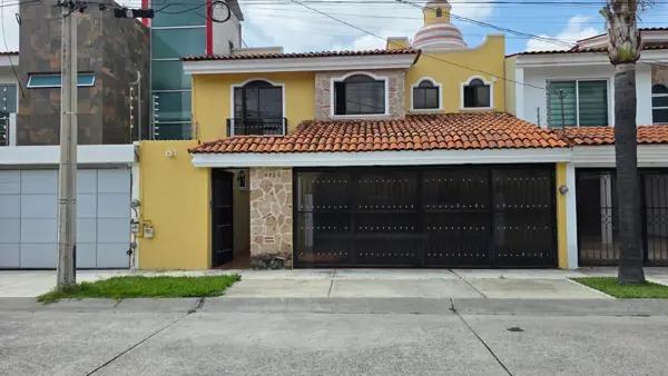 LOMAS DEL SEMINARIO CASA EN RENTA