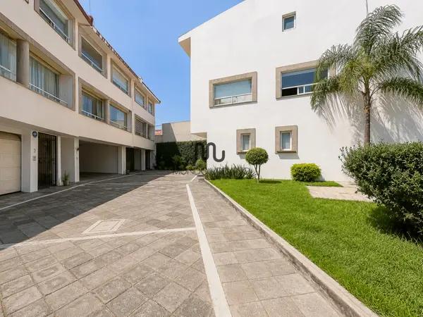 Casa en condominio en renta en Lomas de Tecamachalco
