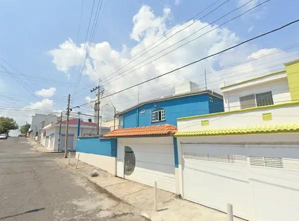 CASA EN VENTA COMO REMATE HIPOTECARIO EN BOCA DEL RIO VERACRUZ.