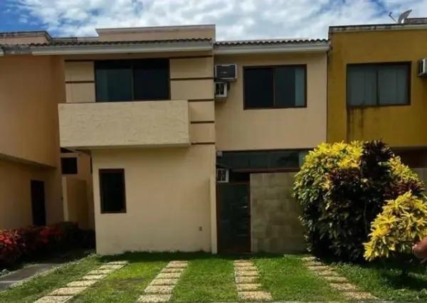 CASA EN VENTA COMO REMATE HIPOTECARIO EN BOCA DEL EIO VERACRUZ.
