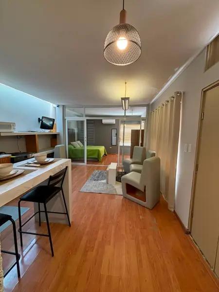 Departamento moderno en renta en Lomas Altas ???