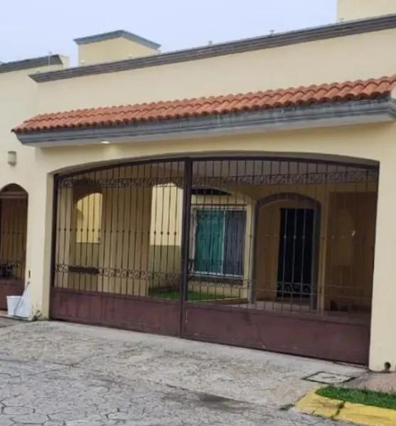 CASA EN VENTA COMO REMATE HIPOTECARIO EN VILLAHERMOSA TABASCO.