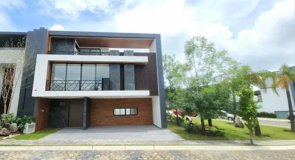 CASA EN VENTA NUEVA CON JARDÍN EN PARQUE MÓNACO EN ESQUINA CON JARDÍN Y ROOF GARDEN.