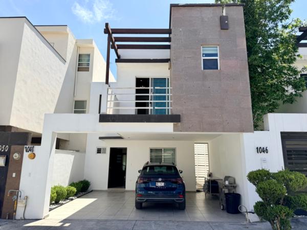 Casa en renta totalmente amueblada y equipada en Residencial de la Sierra (Carretera Nacional)