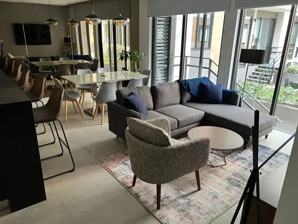 DEPARTAMENTO  AMUEBLADO EN VENTA VALLE PONIENTE