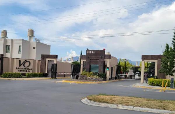 CASA AMUEBLADA EN RENTA AL ORIENTE DE SALTILLO